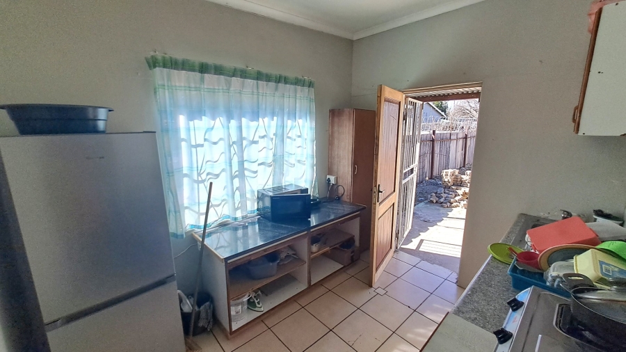 11 Bedroom Property for Sale in Brandwag Free State
